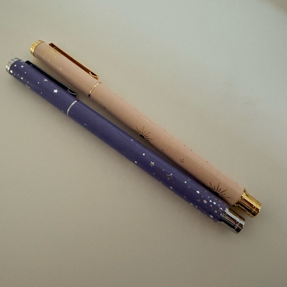 Archer & Olive silver and gold gel pens from Wondrous Skies sub box - Picture 2 of 2